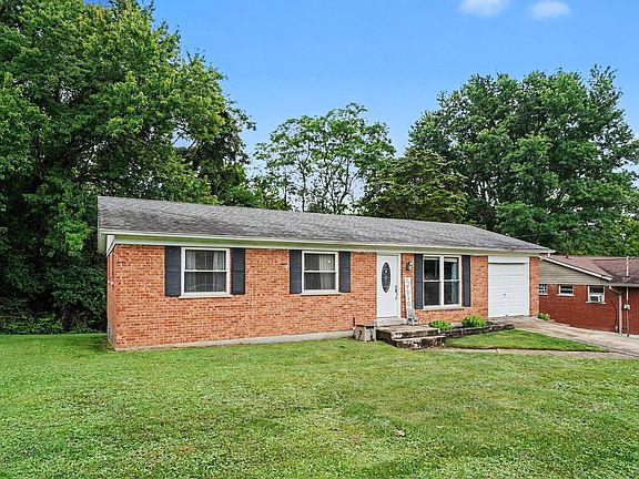 3rd image of 11777 Manor Lake Dr