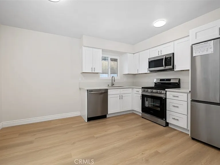 1009N N Parton St — Photo 8