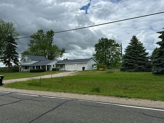 4th image of 9643 Elk Lake Rd