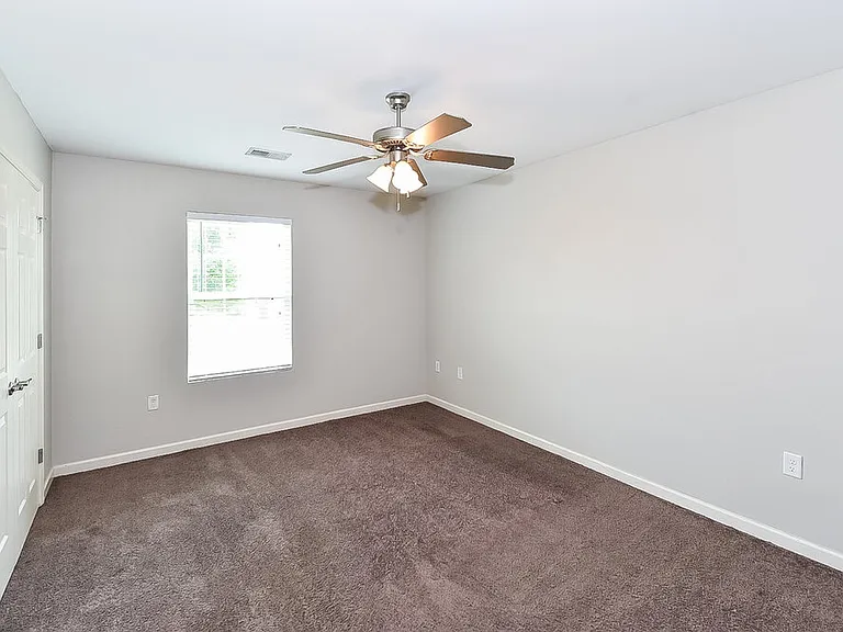4085 Colton Dr — Photo 13