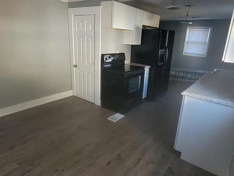 314 Madison Ave — Photo 2