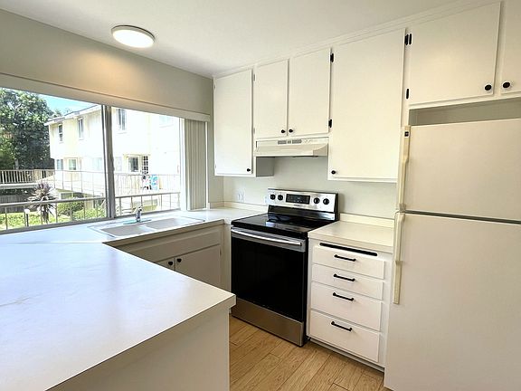 4th image of 5455 8th St Unit 58