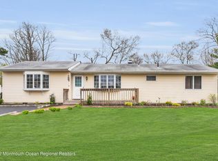 1135 Hazelwood Rd, Toms River, NJ 08753