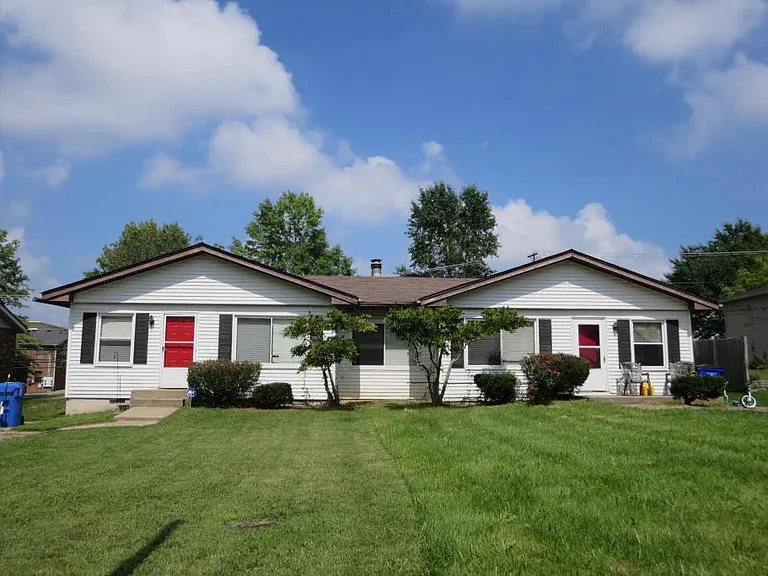 1345 Leaning Tree Ln — Photo 1
