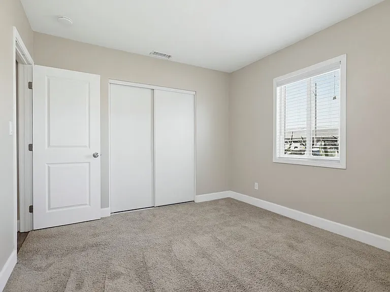 6102 Glacier Dr — Photo 17