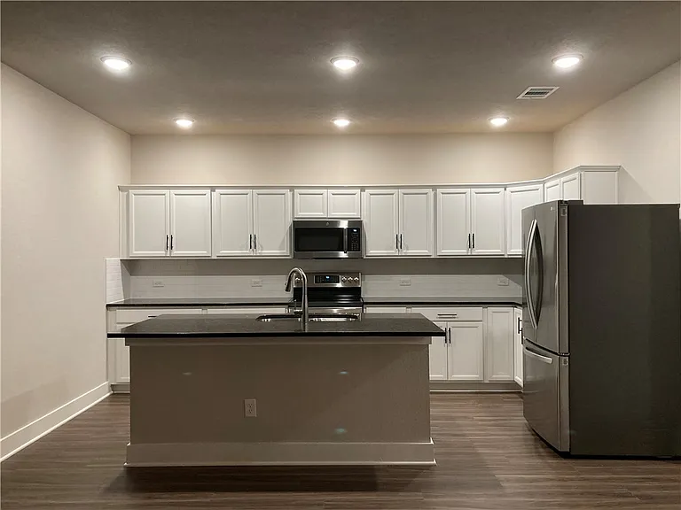 3920 Yukon Ln — Photo 14