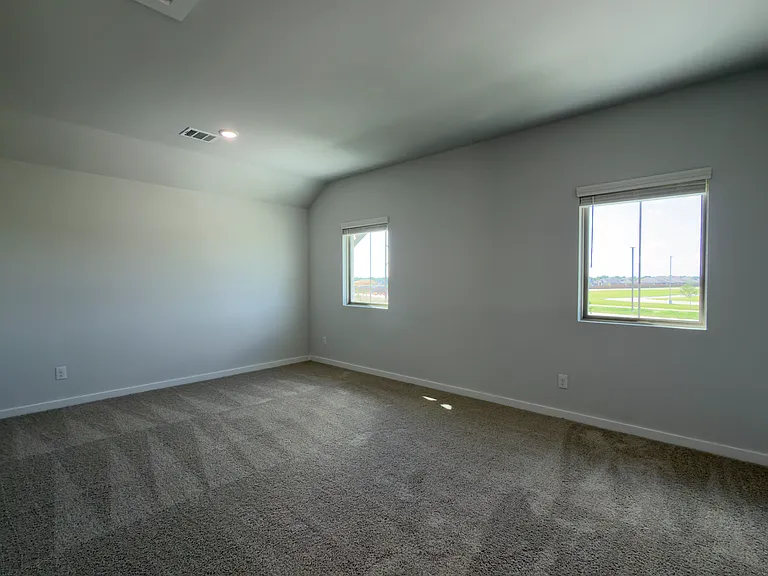 120 Millwood Rd — Photo 32
