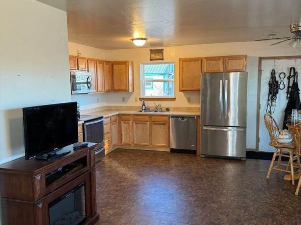 115 W Daley St, Lusk, WY 82225