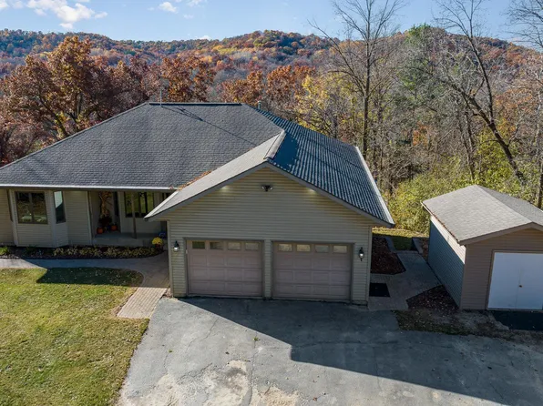 28761 Hay Creek Trl, Red Wing, MN 55066