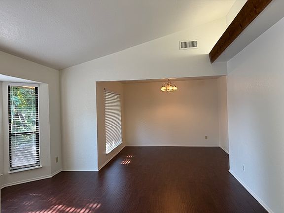 3rd image of 8083 N Mariposa St