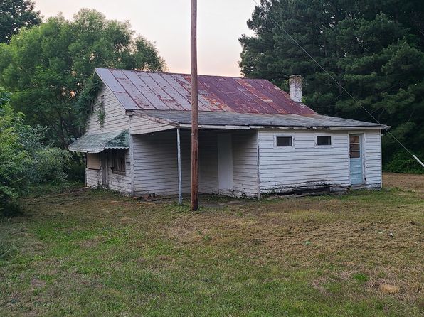 3104 Tucker Hill Rd