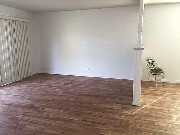 5th image of 5062 Santa Susana Ave