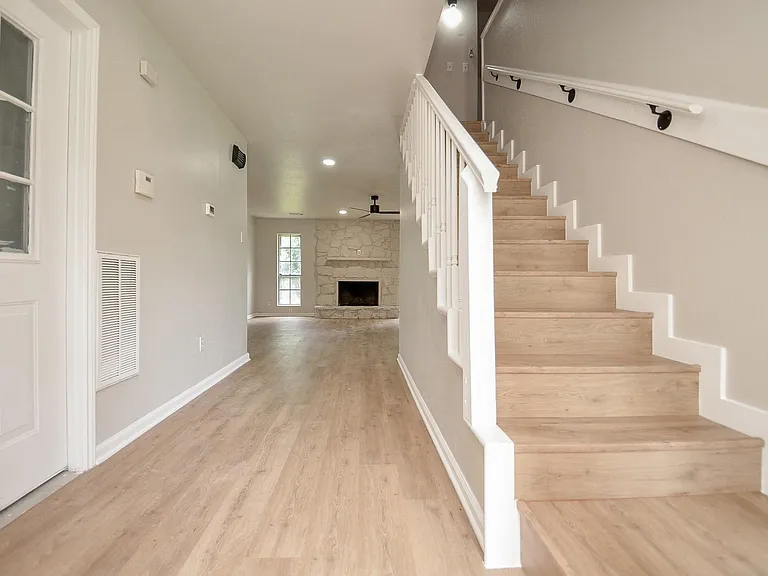 9903 Bromel Station St — Photo 6