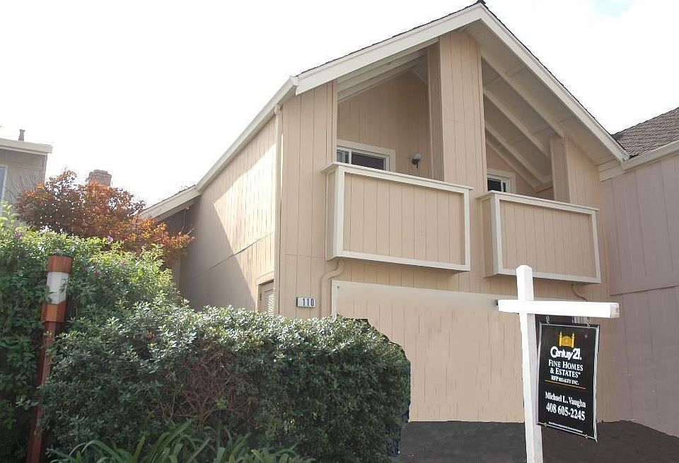 1st image of 110 Amber Oak Ct