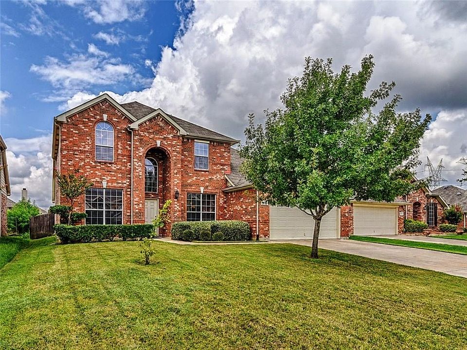 1st image of 3011 Oak Briar Ln