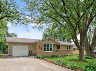 2076 Larpenteur Ave E, Saint Paul, MN 55109