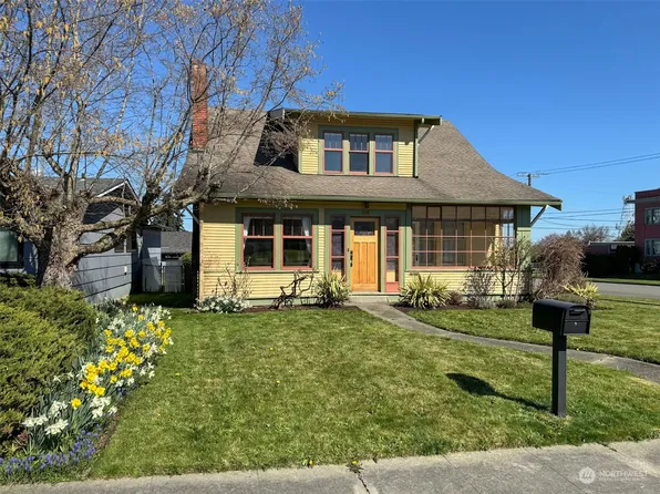 203 W 6th Street, Port Angeles, WA 98362