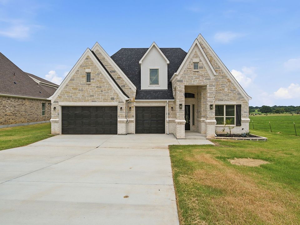 1st image of 672 Jennings Ln