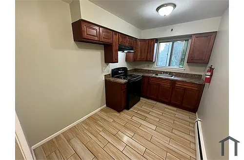 93 Mount Vernon Ave #8 Photo 1