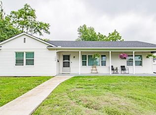 104 S Bagby St, Knob Noster, MO 65336