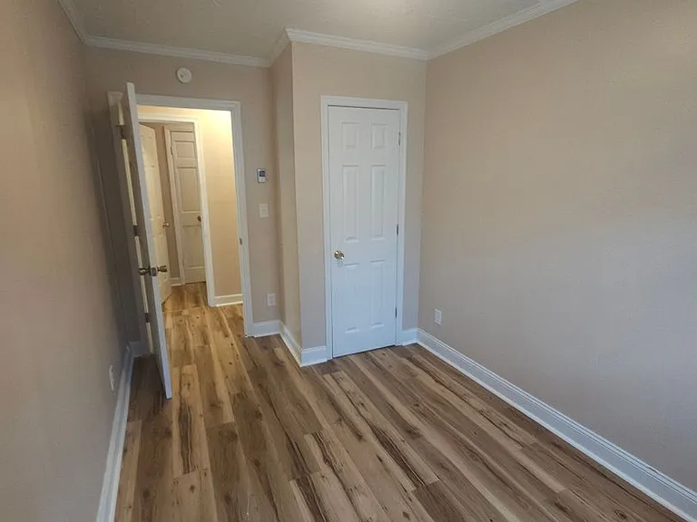 912 Forest St — Photo 16