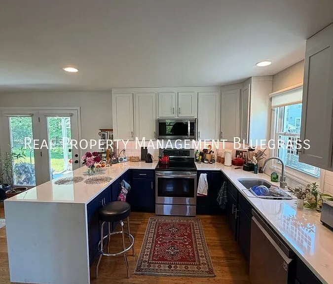 314 Sheridan Dr — Photo 12