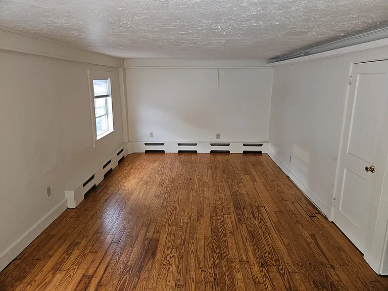 23 S Main St #23D — Photo 9