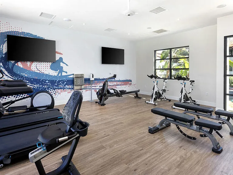 La Jolla Blue Apartments — Photo 4