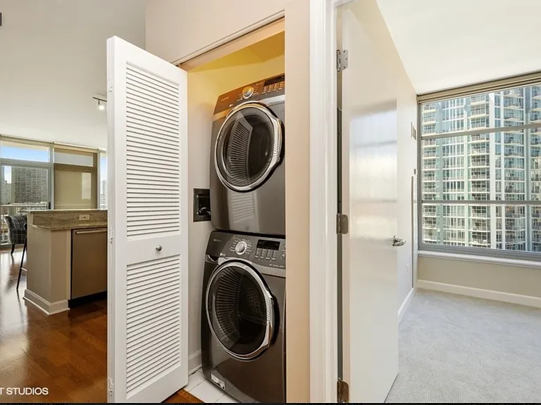 1600 S Prairie Ave #1007 — Photo 13