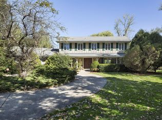 2033 Wagner Rd, Glenview, IL 60025