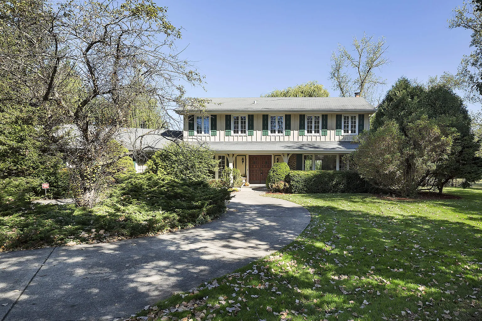 2033 Wagner Rd photo 1