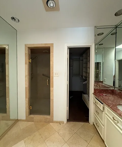 Master bathroom #2