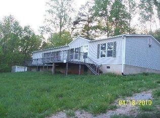 200 Willowridge Dr, Thaxton, VA 24174