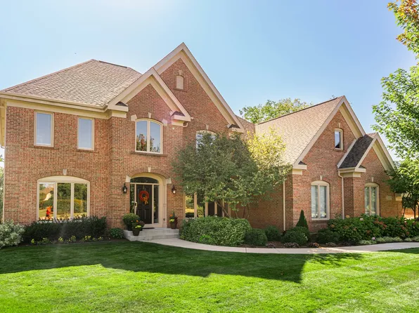 3N808 John Greenleaf Whittier Pl, St Charles, IL 60175