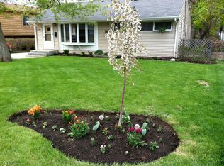 116 E Hawthorne Blvd, Mundelein, IL