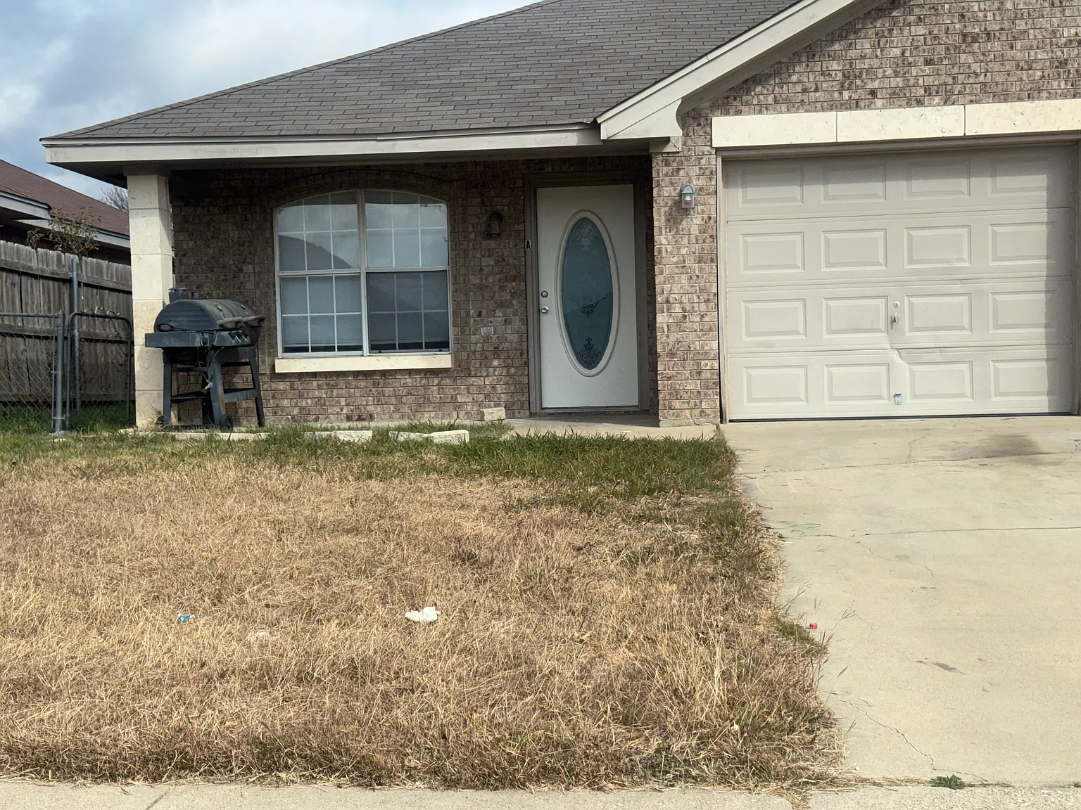3 bed, 1231 sqft, $1,150 — Photo 2