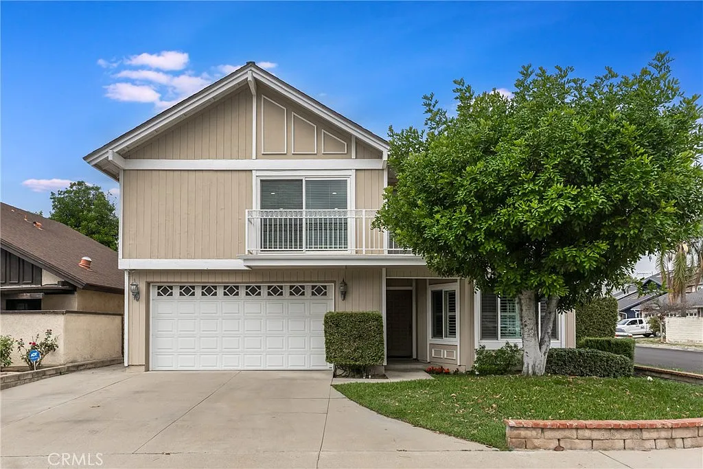 4 bed, 3229 sqft, $6,000 — Photo 1
