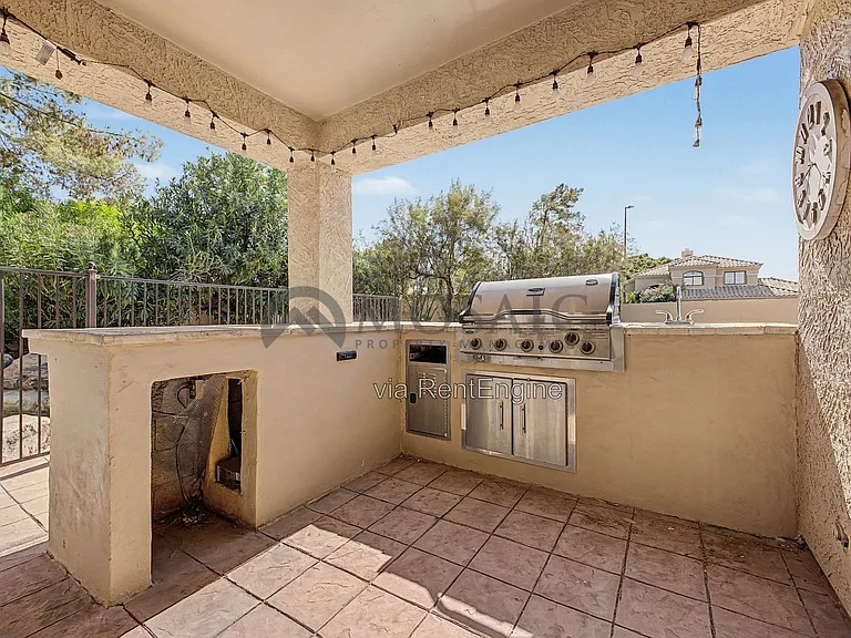 1819 E Cascade Dr — Photo 40