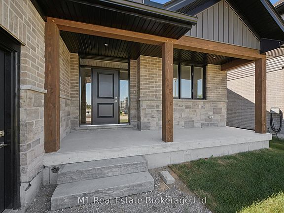 3rd image of 74 Bedell Dr