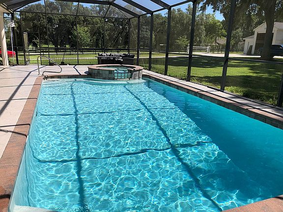 3rd image of 12490 NW 77th St