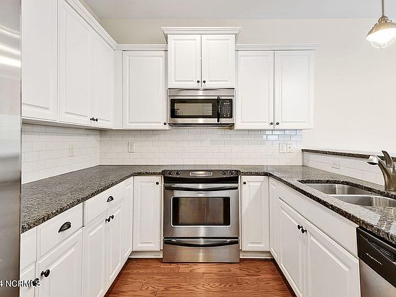 4th image of 1217 Inman Park Ln