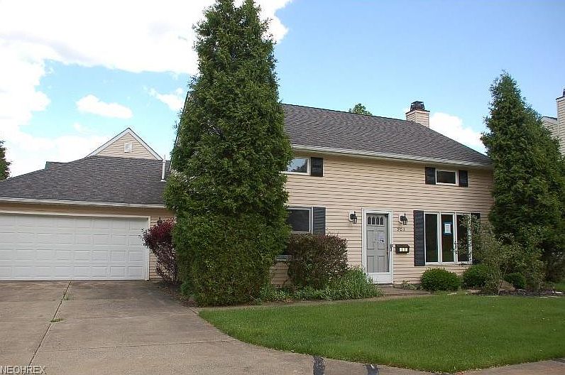 1st image of 903 Tollis Pkwy #7