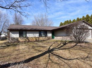 3941 Elaines Way, Slinger, WI 53086