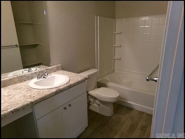 30 Erwin Dr — Photo 14