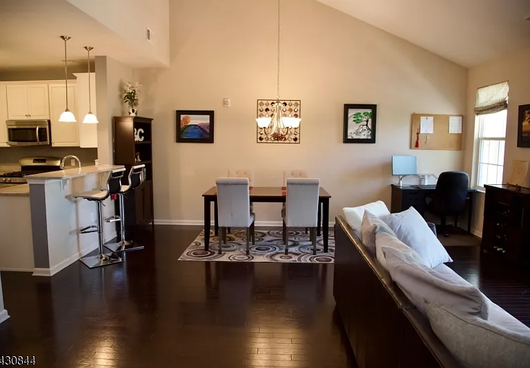 104 Stone Creek Ct — Photo 14