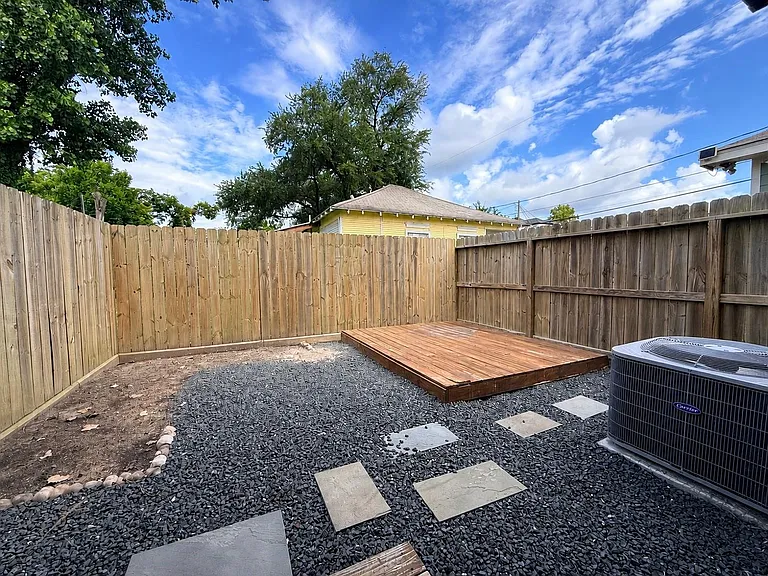 3923 Yale St #B — Photo 18