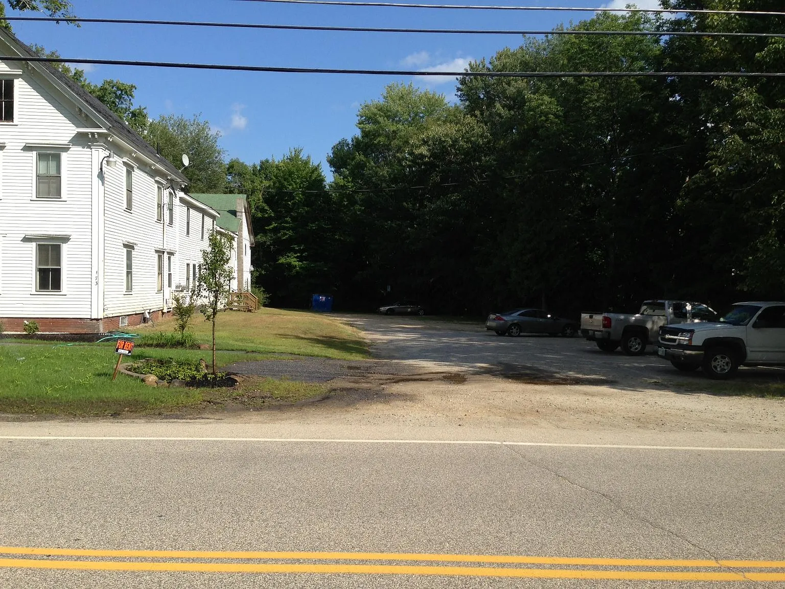 2 bed, 1.0 bath, $1,800 — Photo 2