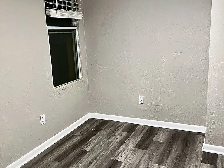 624 California Ave — Photo 3