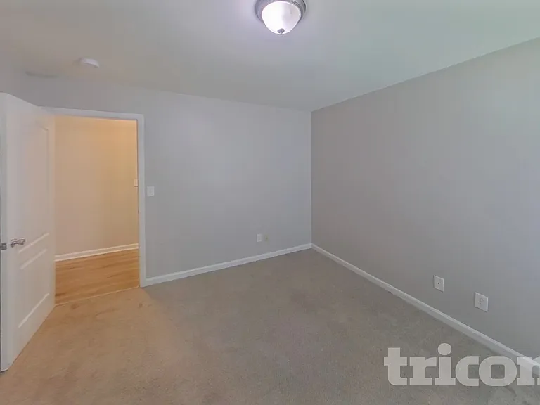 355 Meadow Vista Ln — Photo 12