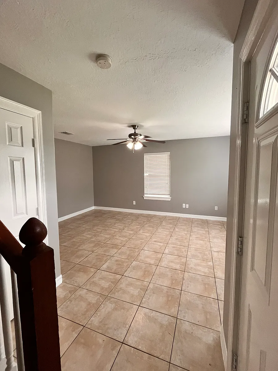 Living room - 404 Charles St #A